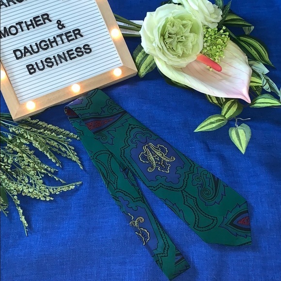 Host PICK Green Fancy Polo by Ralph Lauren Tie🌲 - Picture 1 of 3